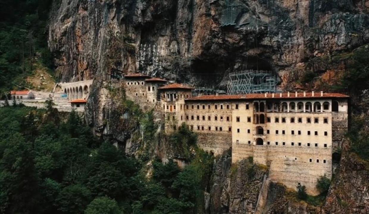 Sumela Manastiri Ziyaretcilerini Agirlamaya Basladi Seyahat Haberleri