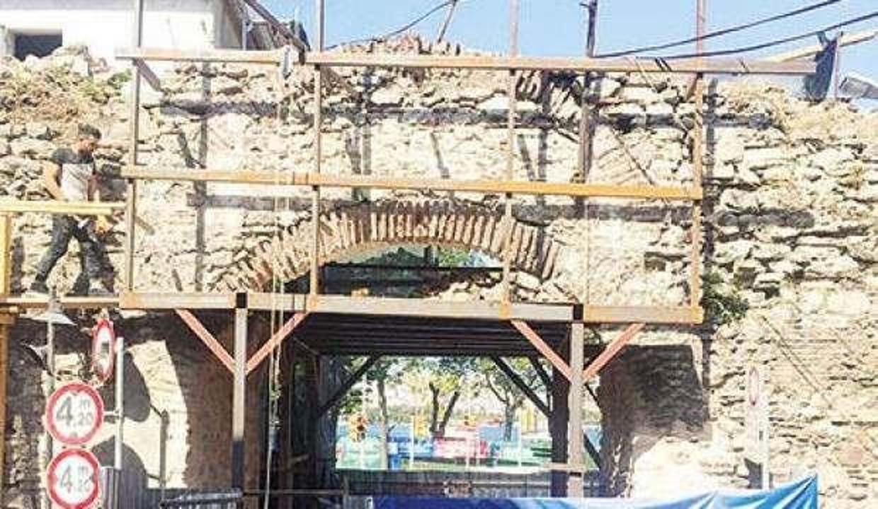 İBB'den tepki çeken restorasyon: 'Hiç dokunmasalar daha iyiydi'