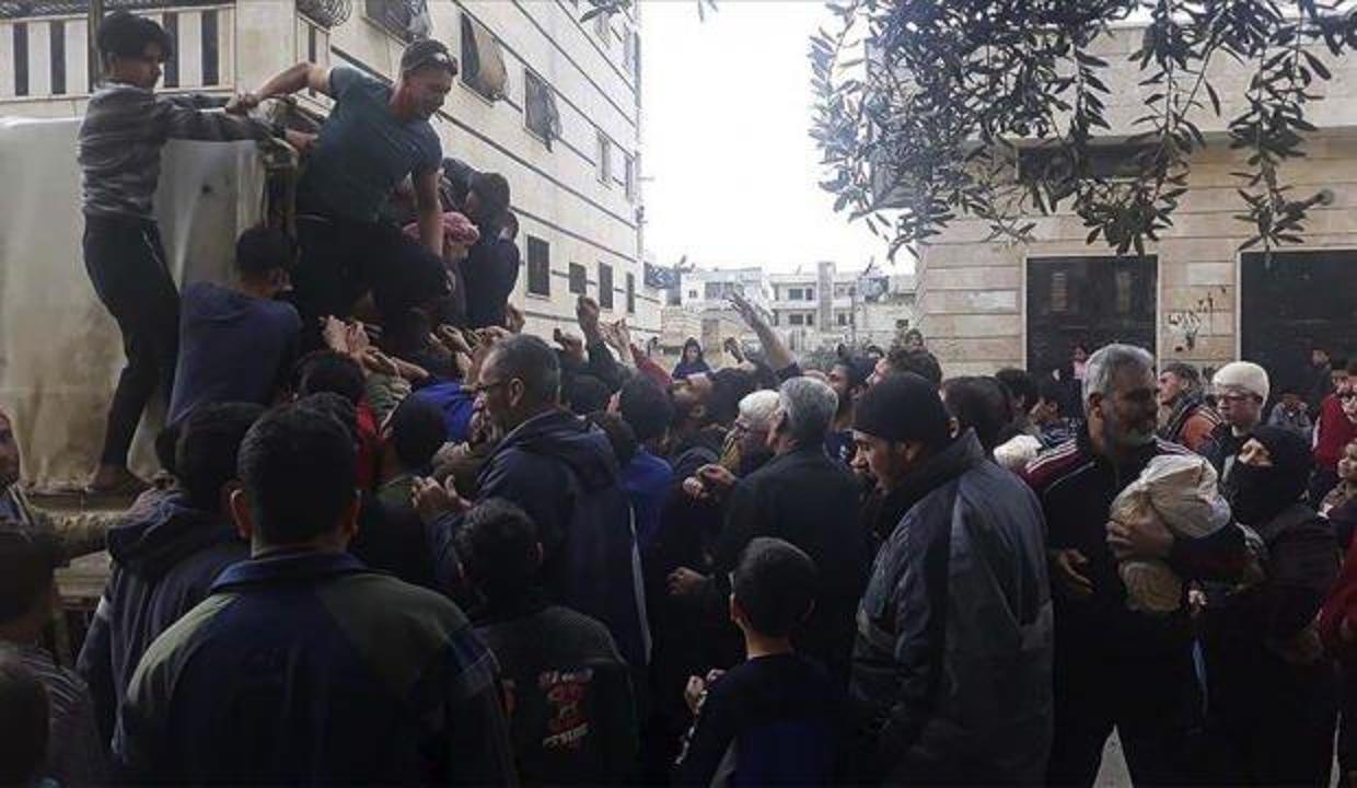 Esed rejimi bölgesindeki 'ekmek krizi' yeni zamlarla büyümeye devam ediyor
