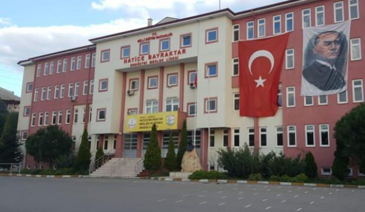 TOSB’tan en başarılı 20 Öğrenciye burs desteği