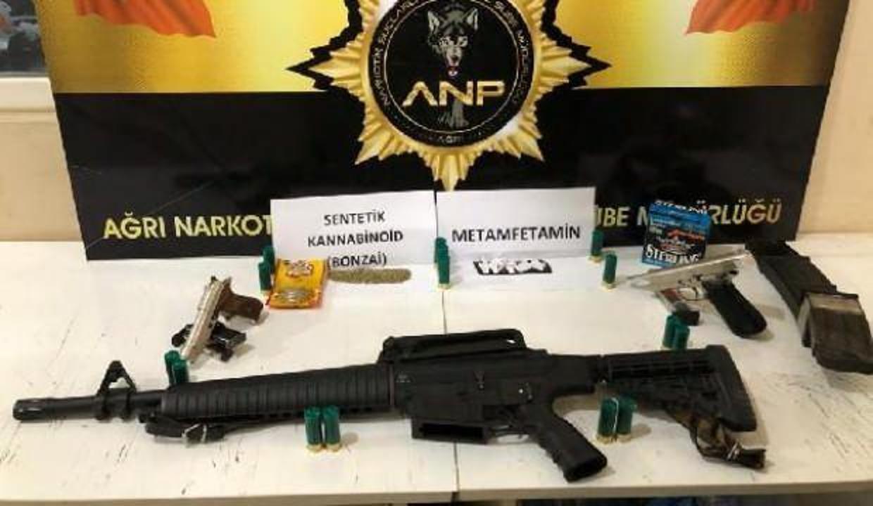Ağrı'da sokakta uyuşturucu satanlara operasyon: 14 tutuklama