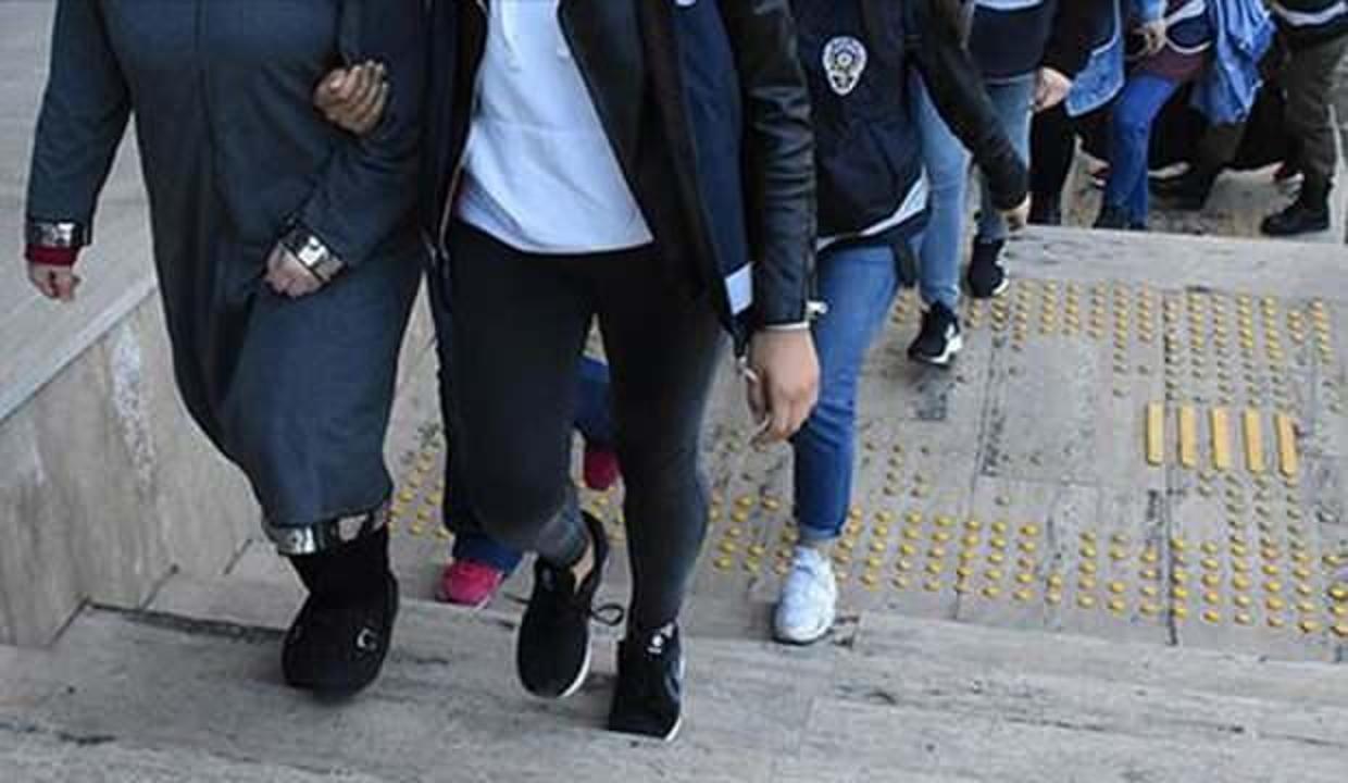 FETÖ'nün 'emniyet mahrem kadın yapılanması'na operasyon: 7 gözaltı