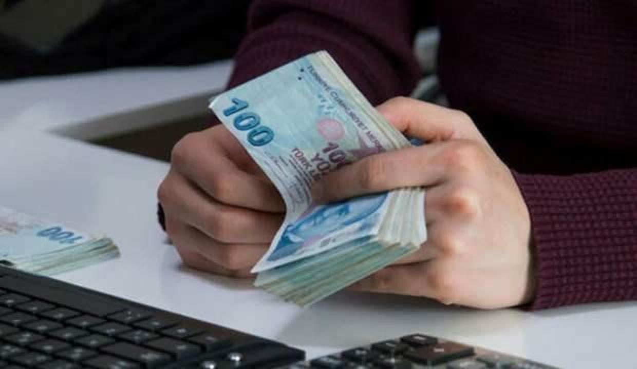Bakan duyurdu: Kredi ve burslar hesaplara yatırılmaya başlandı