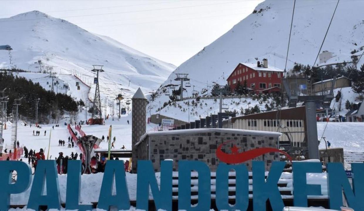 Palandöken'de pistler yerli ve yabancı turistlerle şenlendi