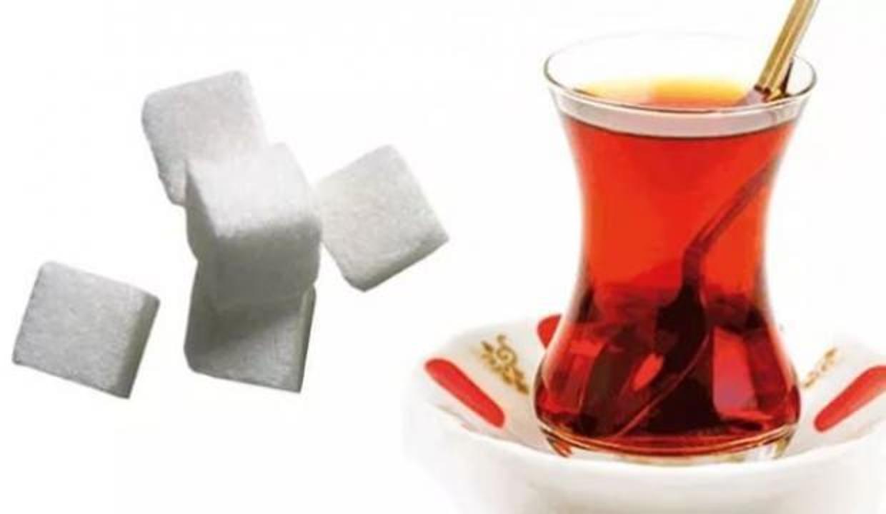 Çay keyfi zehre dönüşüyor! Çayı şekerli içmek pek çok hastalığa davetiye çıkarıyor