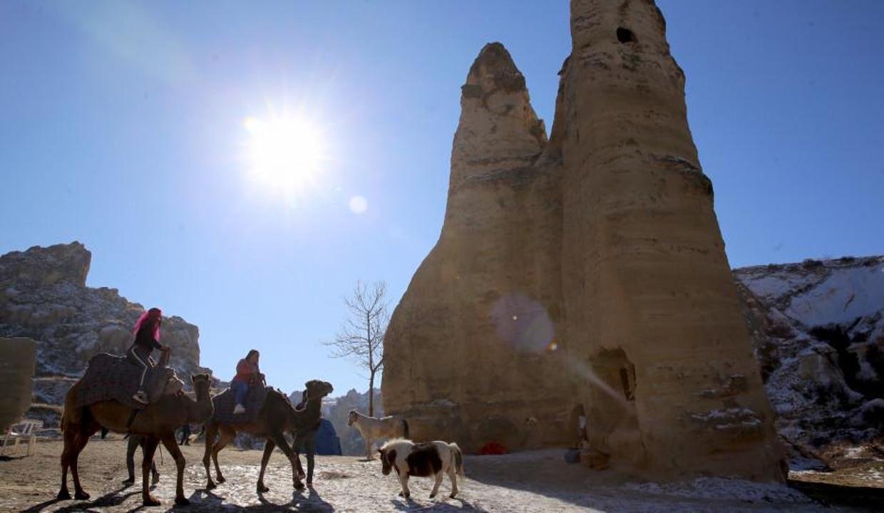 Kolombiyalı ve Meksikalı turizmciler Kapadokya'ya hayran kaldı