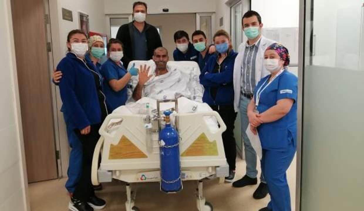 22 gün entübe 52 gün yoğun bakımda kalan koronavirüs hastası yaşadıklarını anlattı