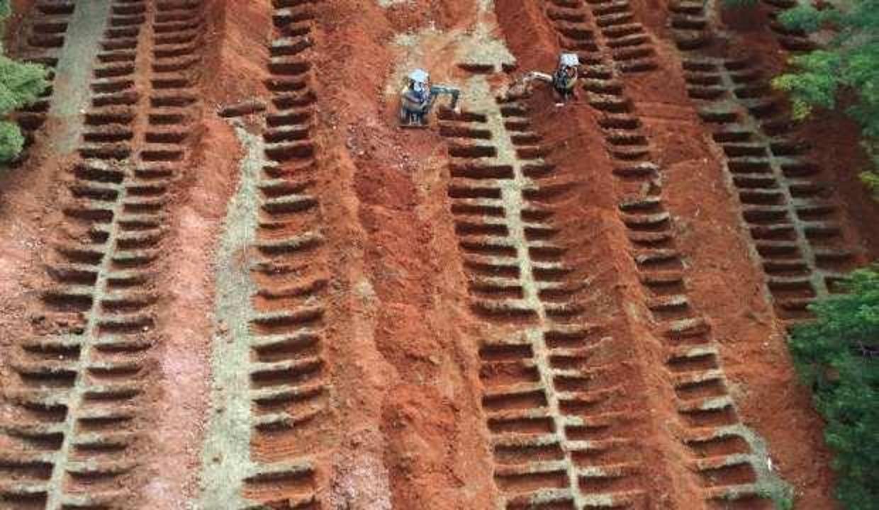 Dünya genelinde Kovid-19'dan ölenlerin sayısı 2 milyon 300 bini geçti