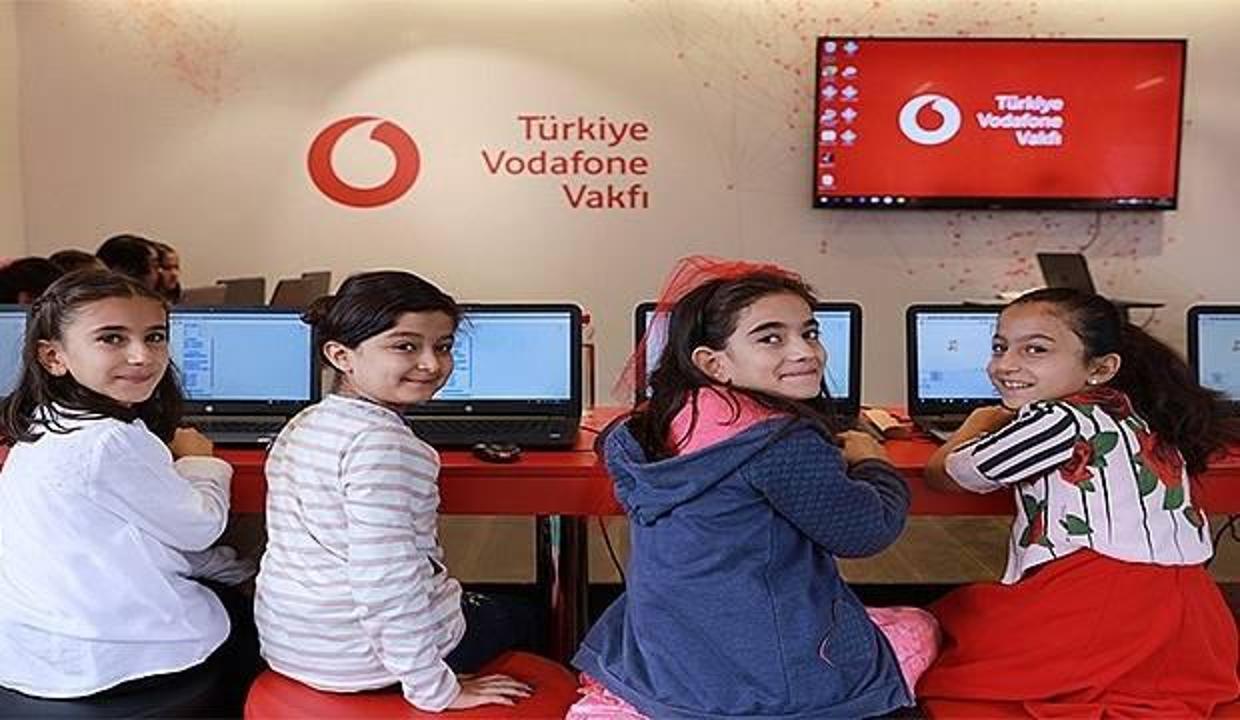 "Yarını Kodlayanlar" projesinde 200 gönüllü eğitmen görev yapacak