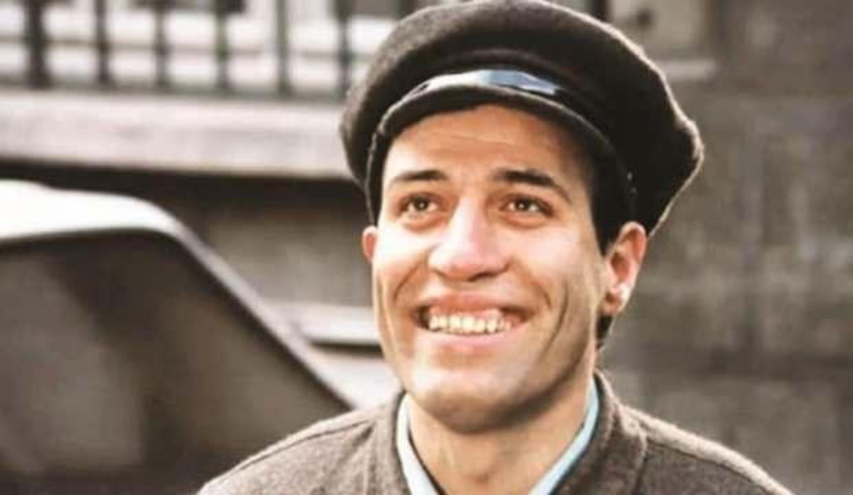 Turkiye Yi Gulduren Adam Kemal Sunal Kimdir Biyografi Haberleri