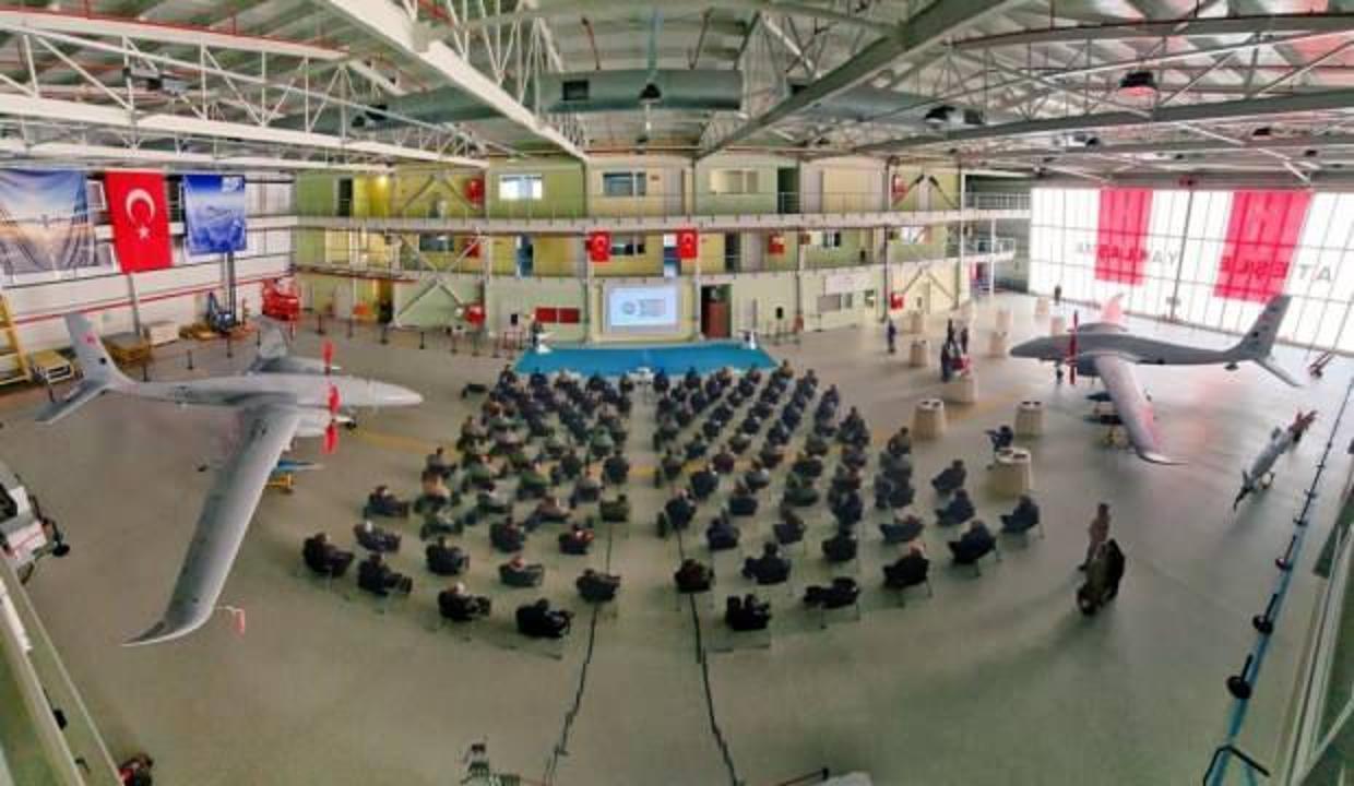 Bayraktar Akıncı TİHA eğitimleri başladı! İlk dersi Selçuk Bayraktar verdi