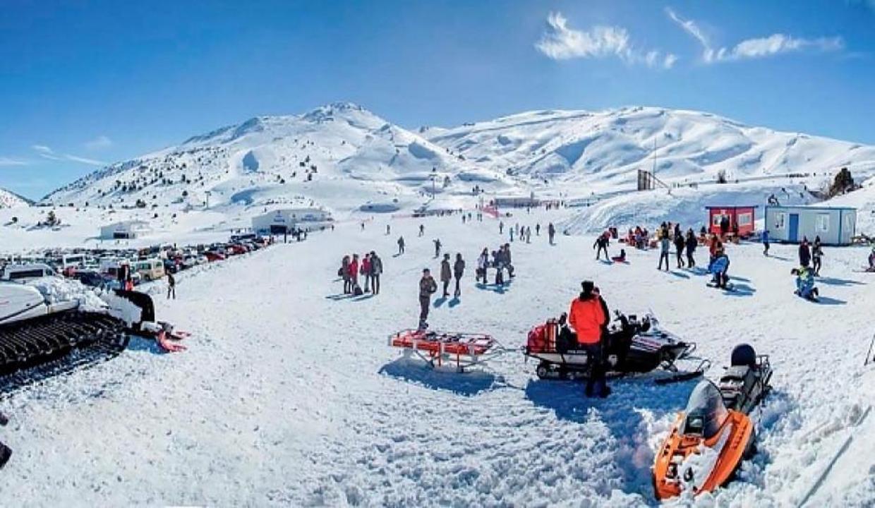Denizli Kayak Merkezi yeniden kayakseverlerle buluştu