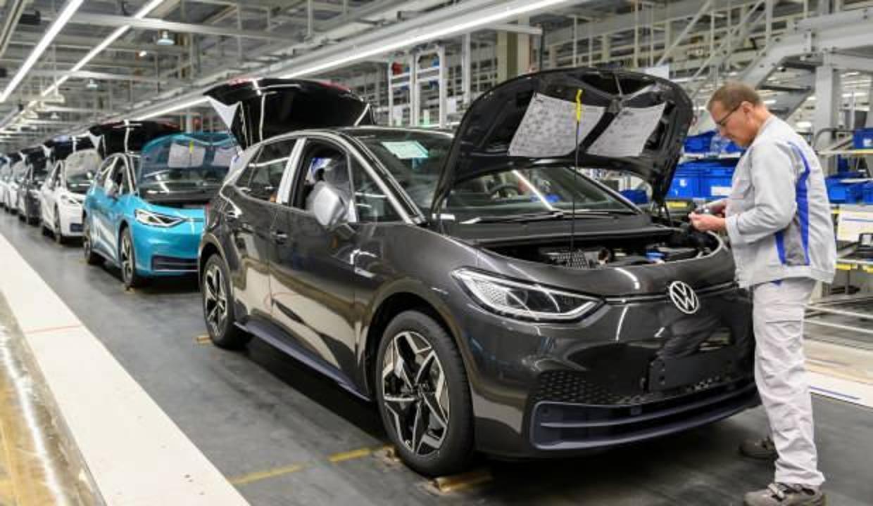 Volkswagen, Çin'de iki fabrikasını kapattı