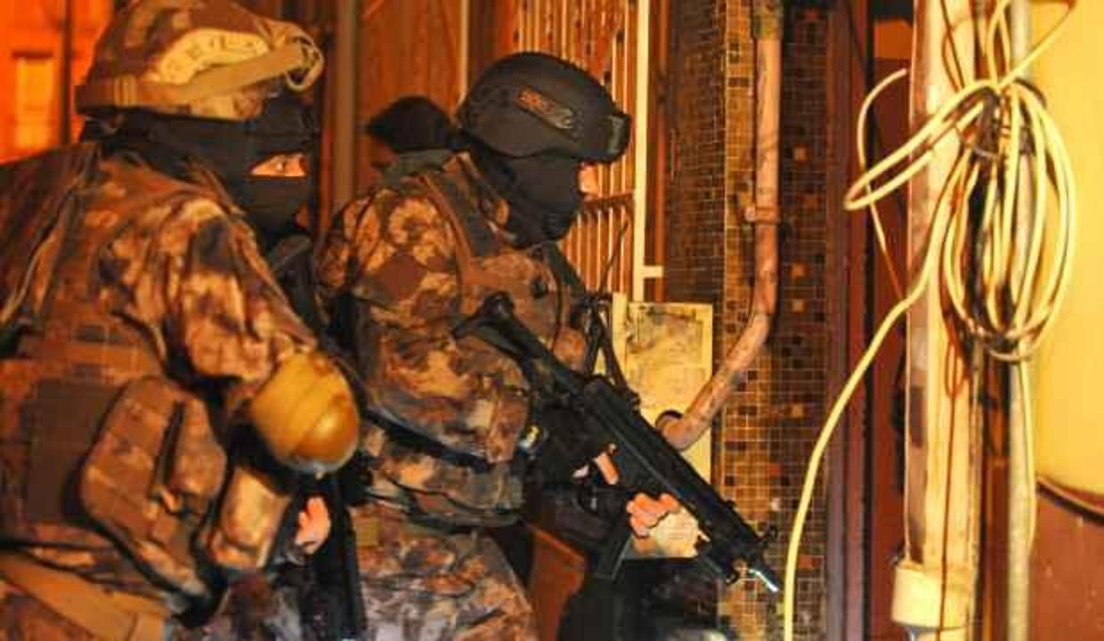Bursa ve İstanbul'da FETÖ operasyonu