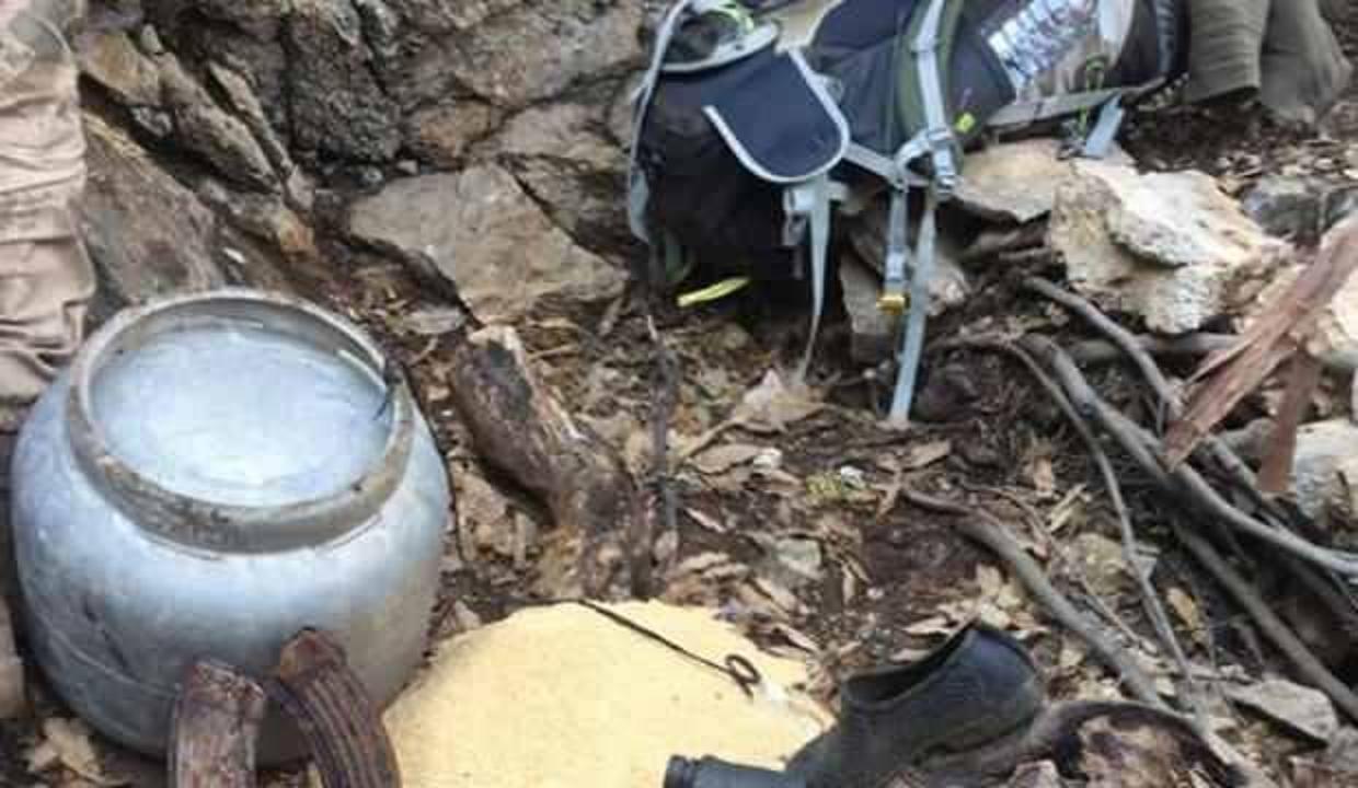 Tunceli’de teröristlerin kullandığı mağara imha edildi