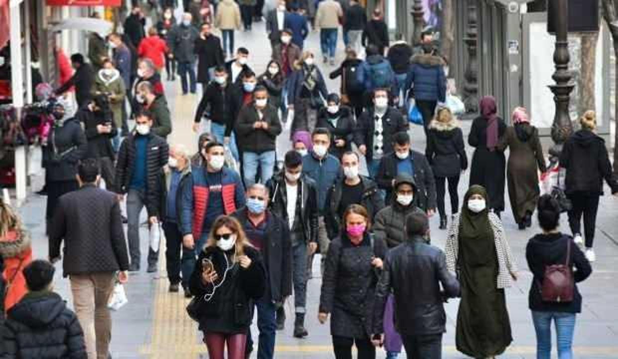 Prof. Dr. Sakarya: Pozitif olup gezenler taammüden adam öldürme suçu işliyor