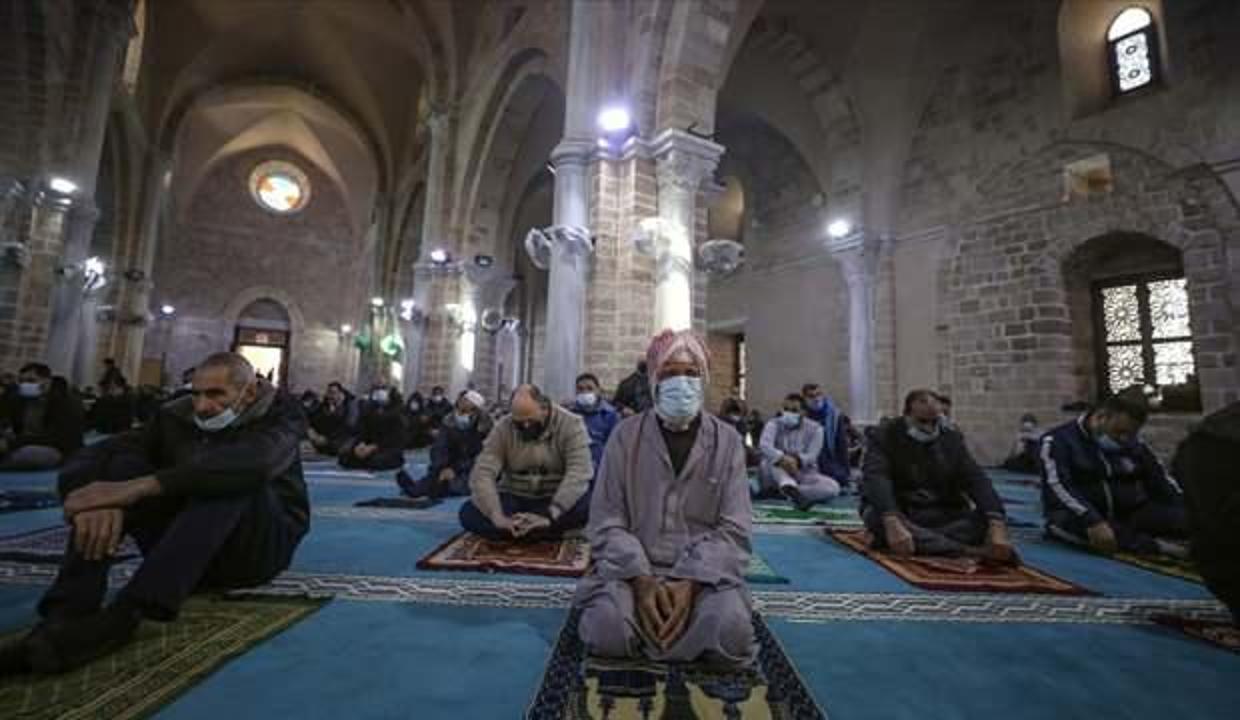 Filistin'den, teravih namazı kararı!