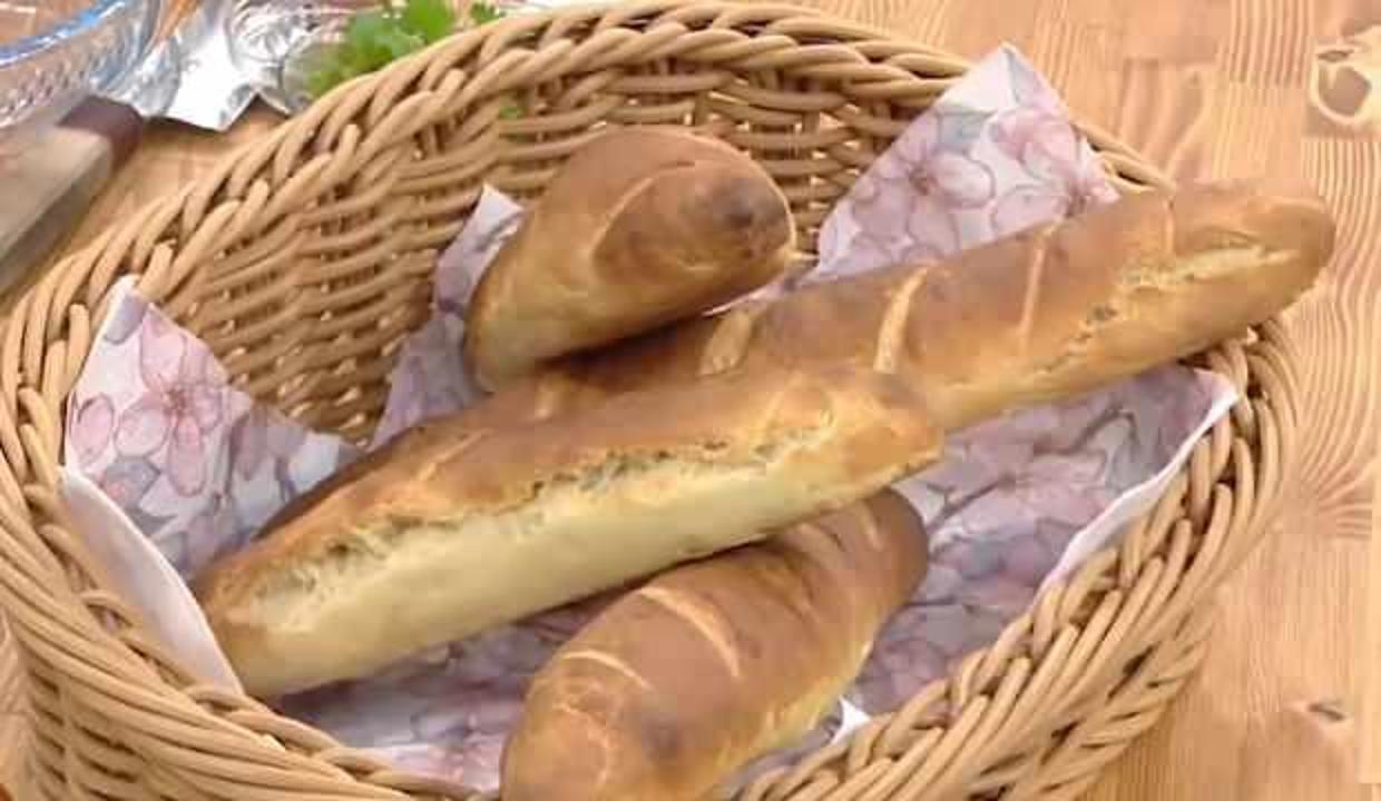 Evde baget ekmek nasıl yapılır? Baget ekmek tarifi...