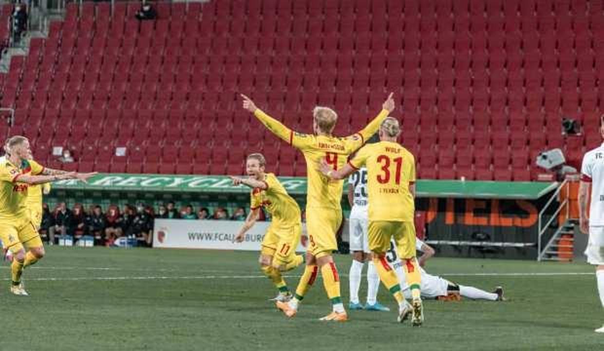 Köln, deplasmanda Augsburg'u mağlup etti