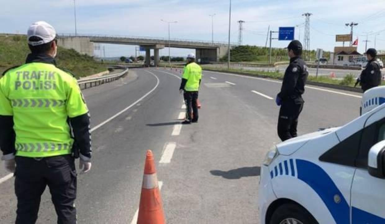 Şahsi araçla seyahat yasağı var mı? Şehirlerarası seyahat izin belgesi nasıl alınır?