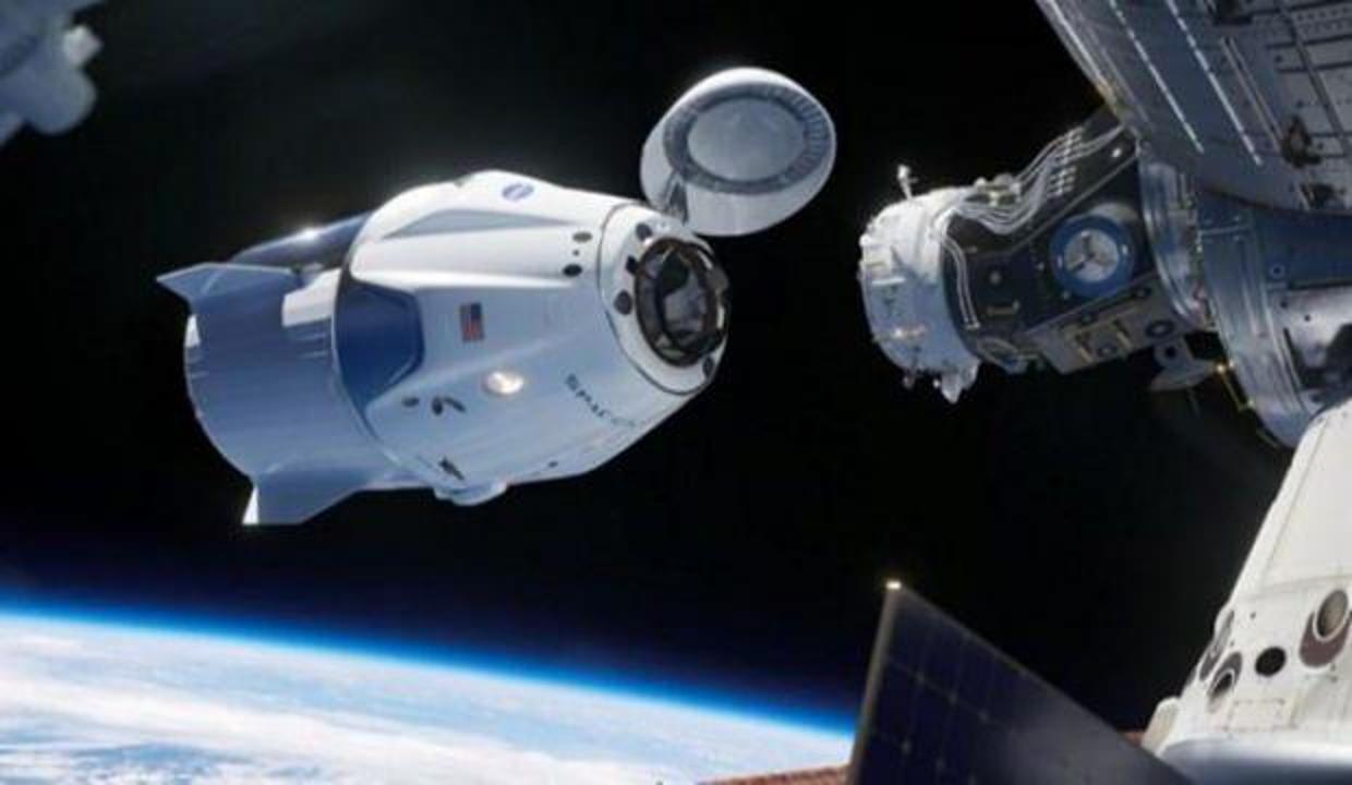 Astronotların dönüşü hava koşulları nedeniyle ertelendi
