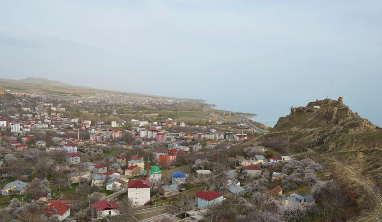 3 bin yıllık Urartu kalesi turizme kazandırılıyor