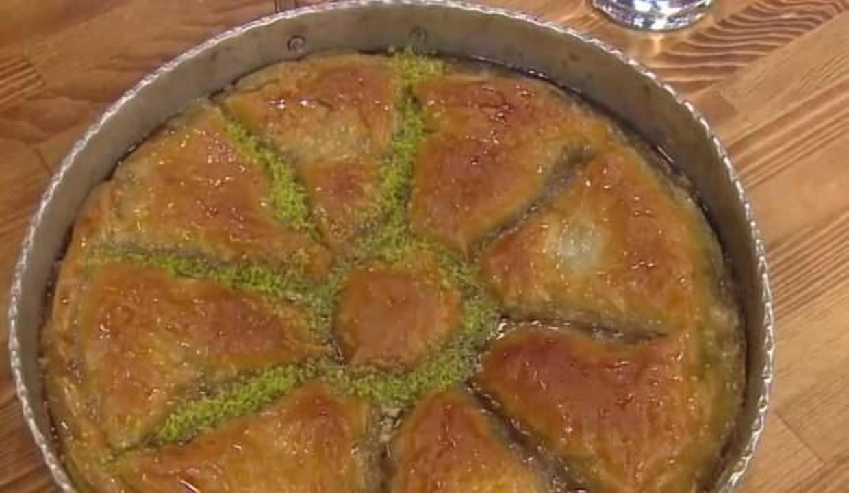 Cevizli havuç dilimi baklava nasıl hazırlanır? Havuç dilim tatlısı malzemeleri...