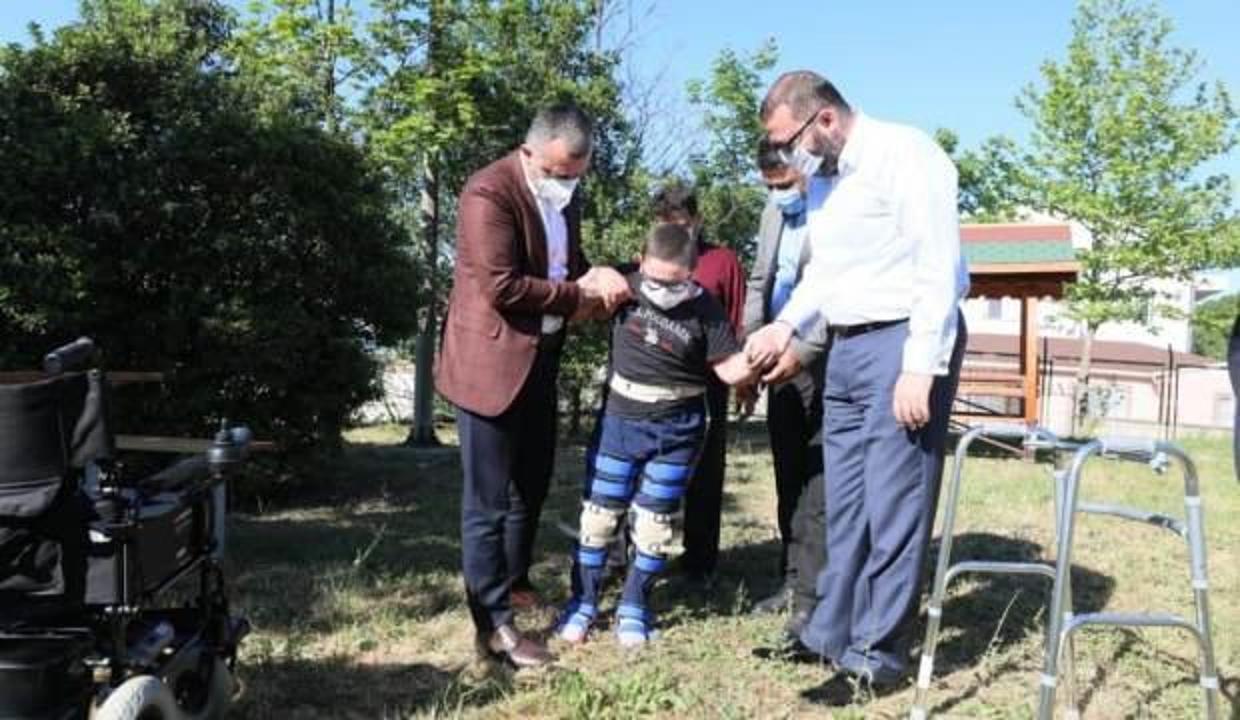 12 yaşındaki Umut hayatında ilk kez bayramı ayakta karşıladı!