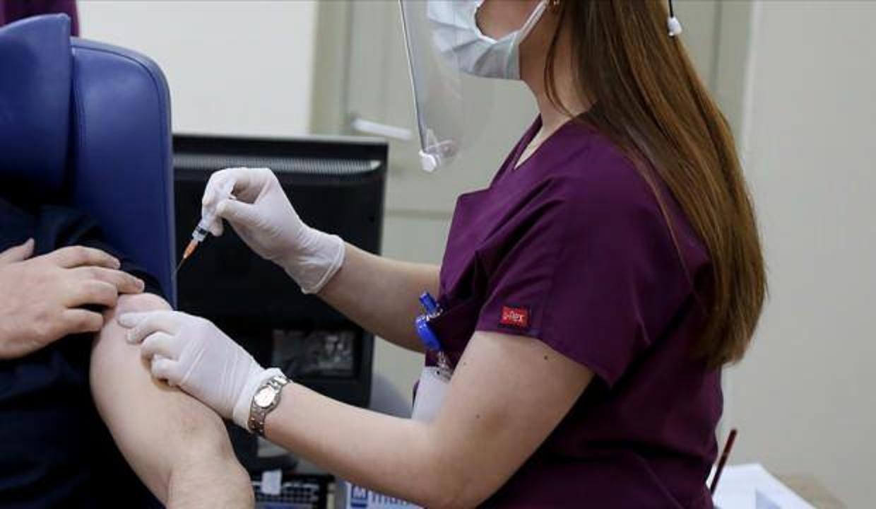40 yaş üzeri öğretmenler ve okul çalışanları için aşı randevuları açıldı