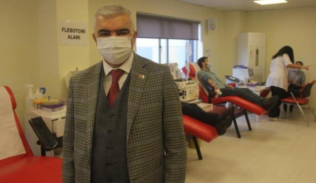 Koronavirüsü yendi, diğer hastalar için plazma bağışladı