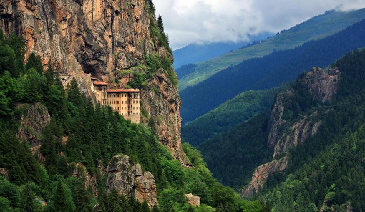 Sümela Manastırı ziyarete açılmaya hazırlanıyor