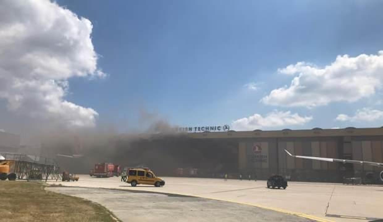 Atatürk Havalimanı uçak hangarında patlama