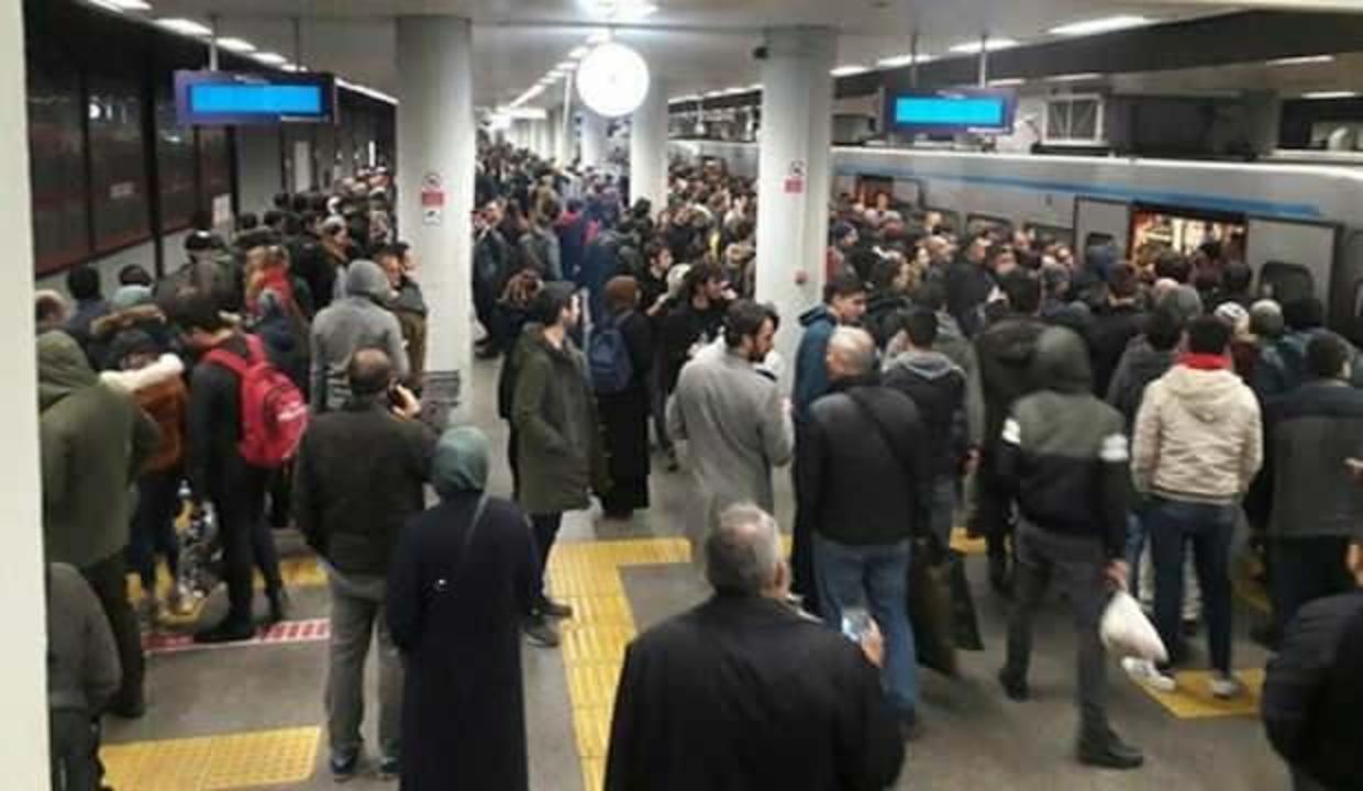 İstanbul'da 2 metroda seferler durdu