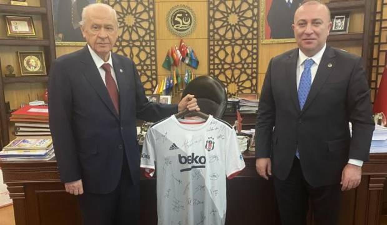 Devlet Bahçeli'den Beşiktaş'a teşekkür!