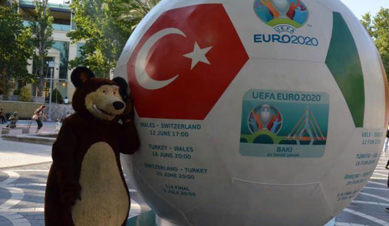 Azerbaycan halkı, Türkiye'nin maçını bekliyor!