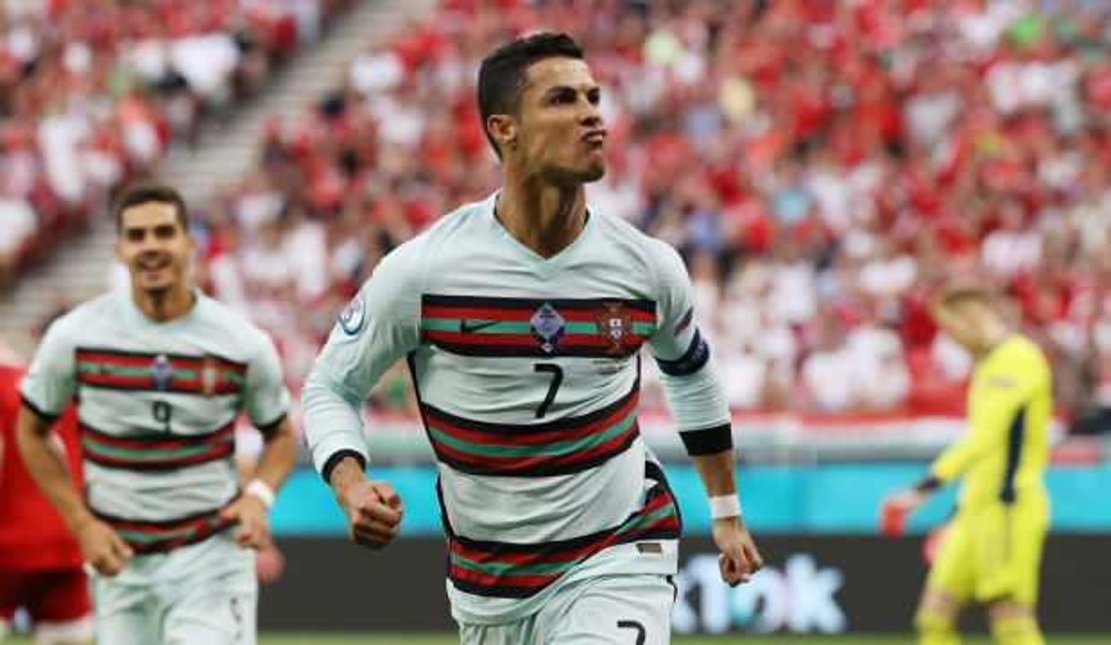 Cristiano Ronaldo'dan çifte rekor!