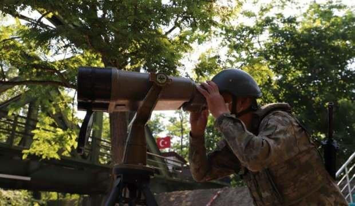 Hudut Kartalları göz açtırmıyor! Biri FETÖ'cü 3 kişi yakalandı