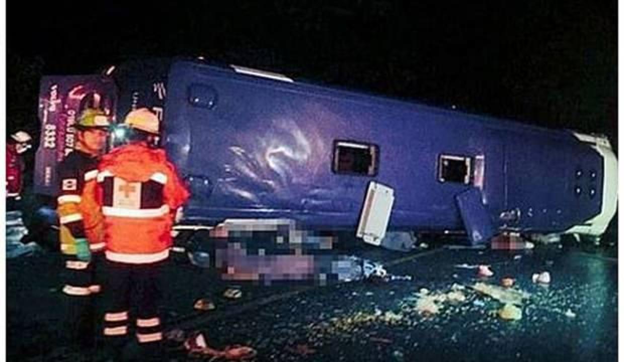 Meksika'da facia gibi kaza: 12 ölü, 13 yaralı
