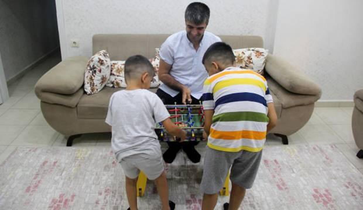 Yetiştirme yurdunda büyüdü, 2 çocuğa koruyucu aile oldu