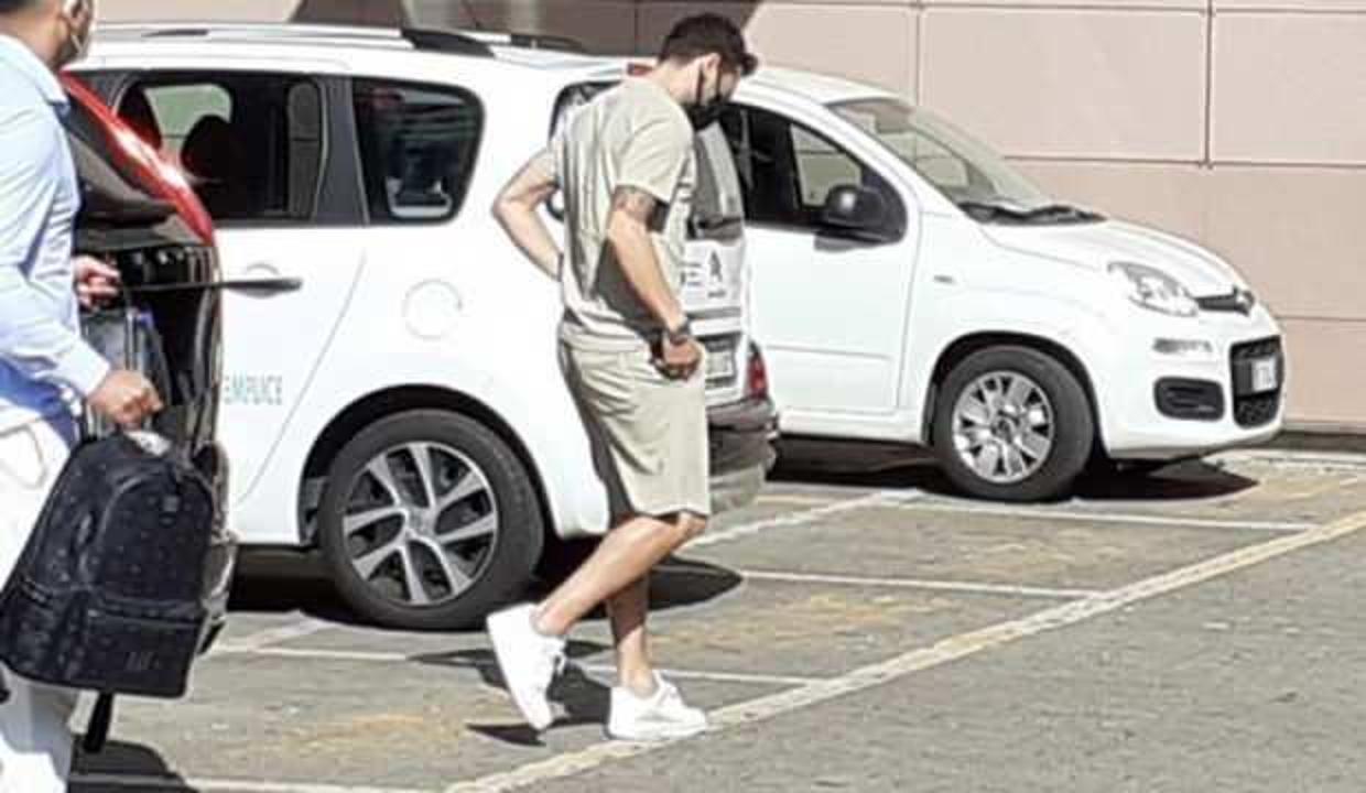 Hakan Çalhanoğlu sağlık kontrolüne geldi