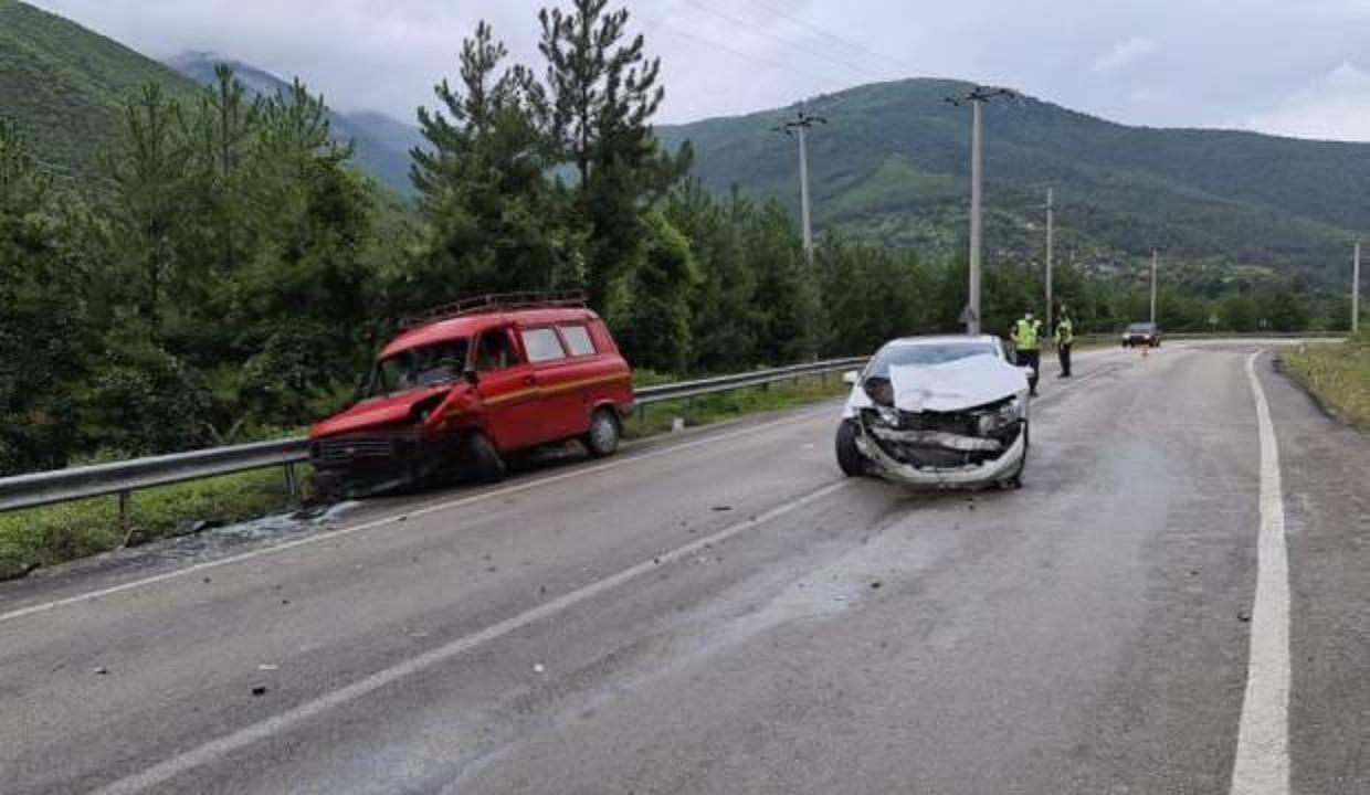 Karabük’te 4 ayrı trafik kazası: 2’si çocuk biri ağır 8 yaralı
