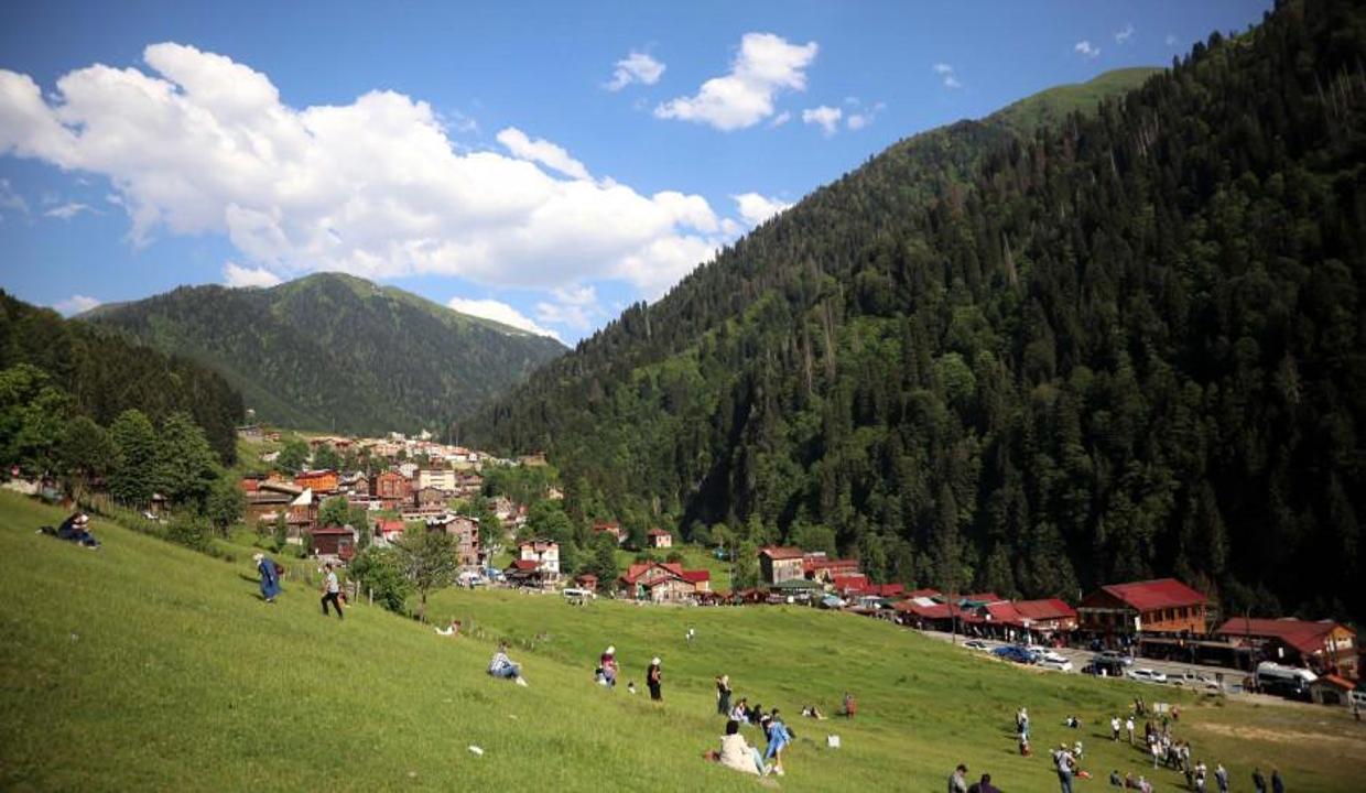 Turistler Karadeniz'e akın ediyor!