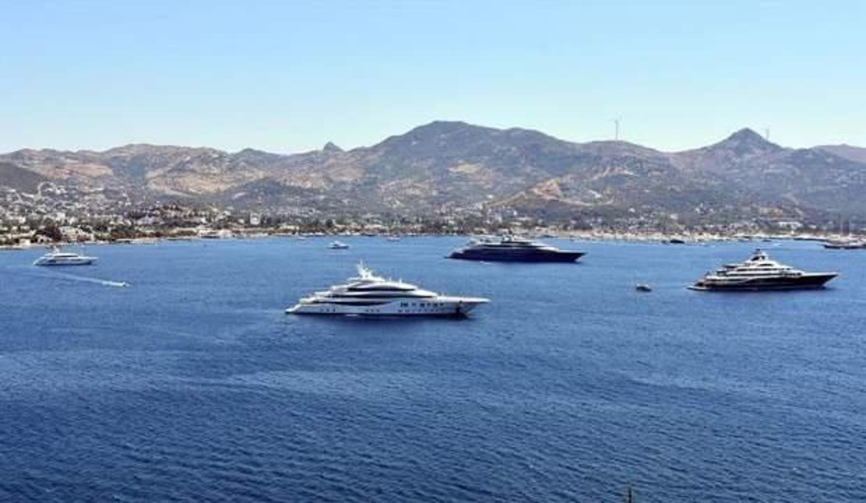 Bodrum mega yatları ağırlıyor