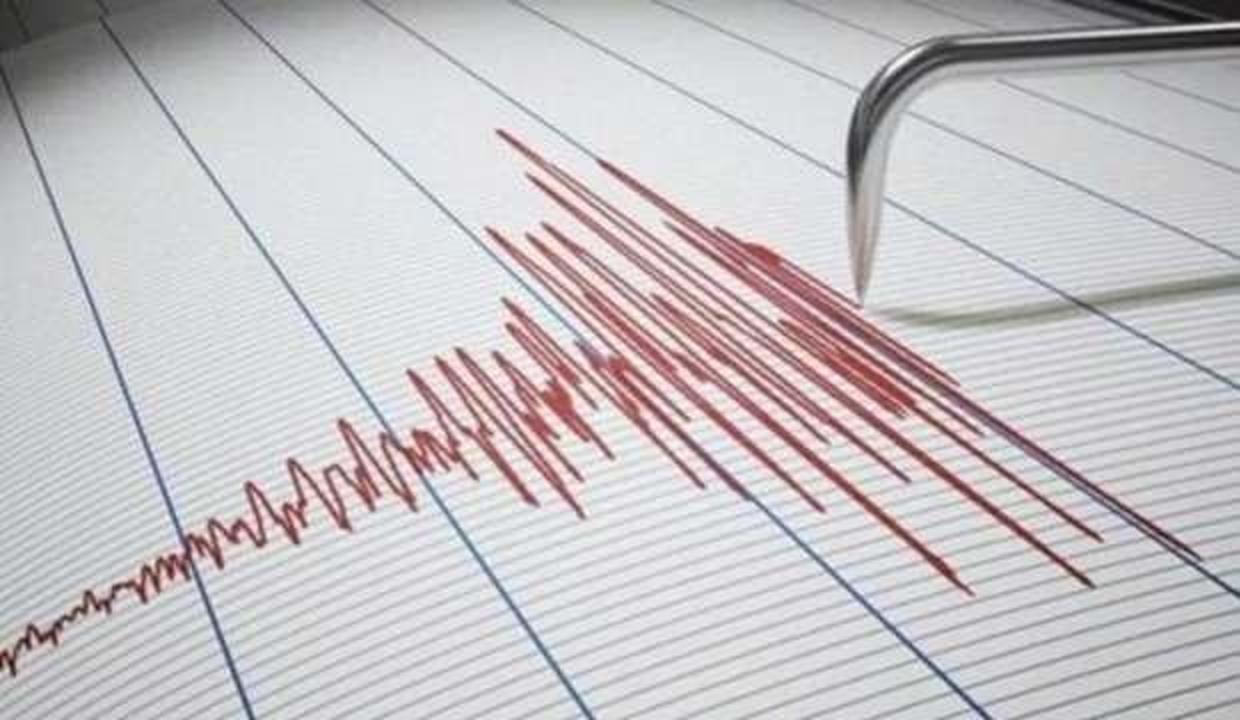 Son dakika: Ege Denizi'nde korkutan deprem!
