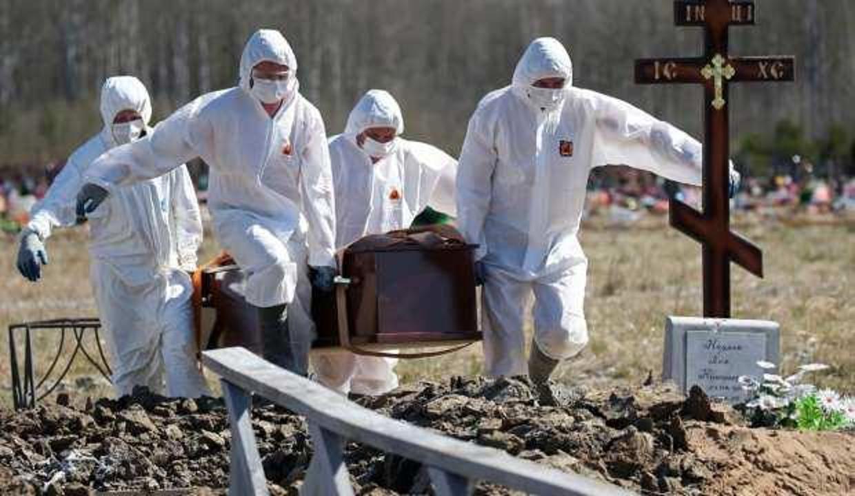 Rusya'da korkutan rekor: En yüksek ölü sayısı