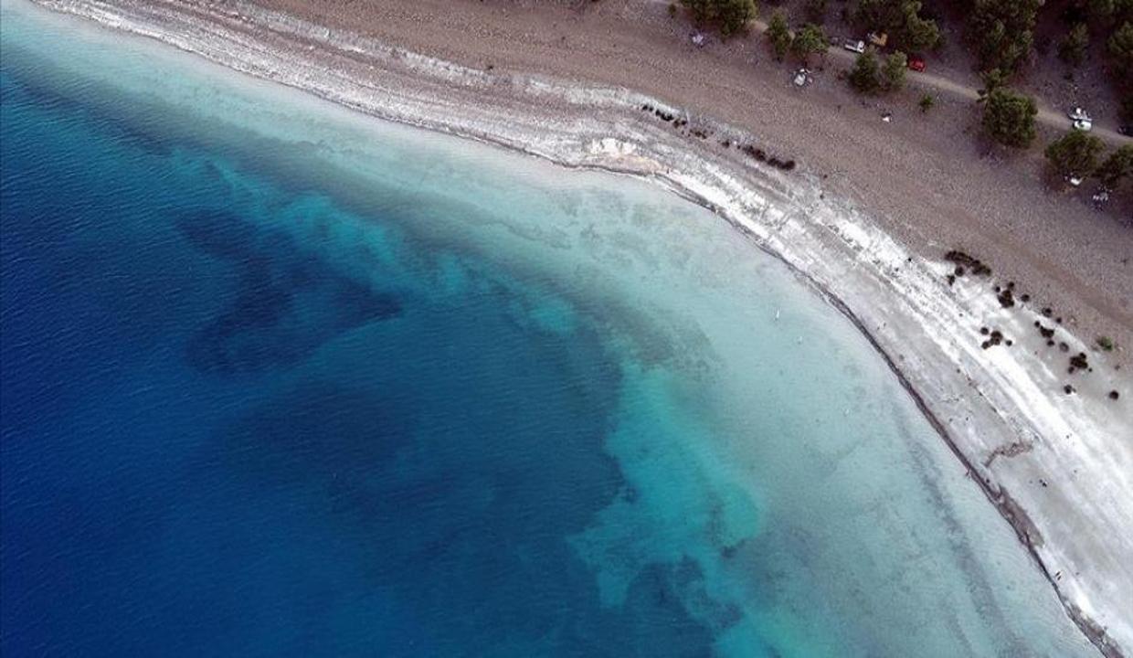 Salda'da 'kalp' manzarası