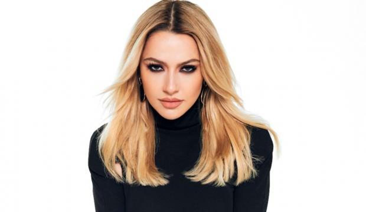 Ünlü şarkıcı Hadise'den annesine 200 bin liralık jest!