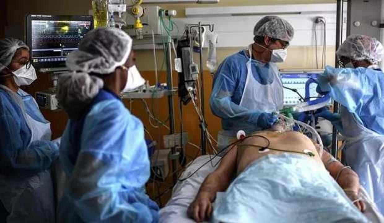 Endonezya'da 451 kişi karantinada hayatını kaybetti