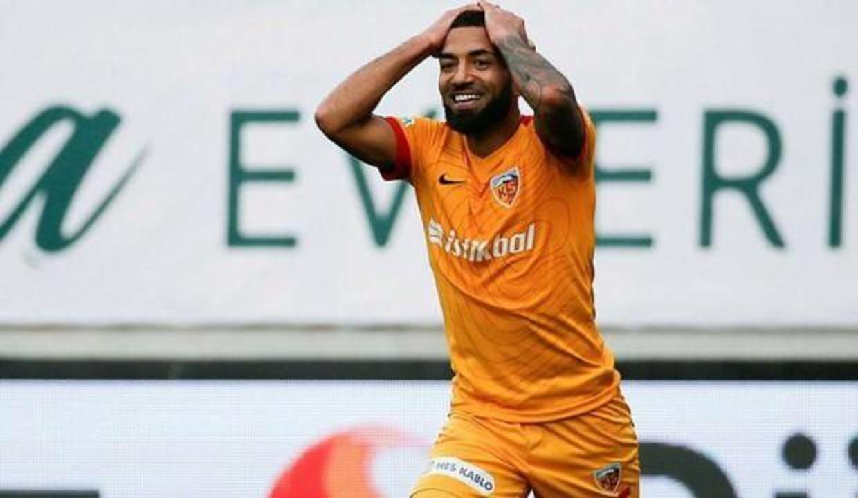 Kayserispor Lennon'un sözleşmesini feshetti!