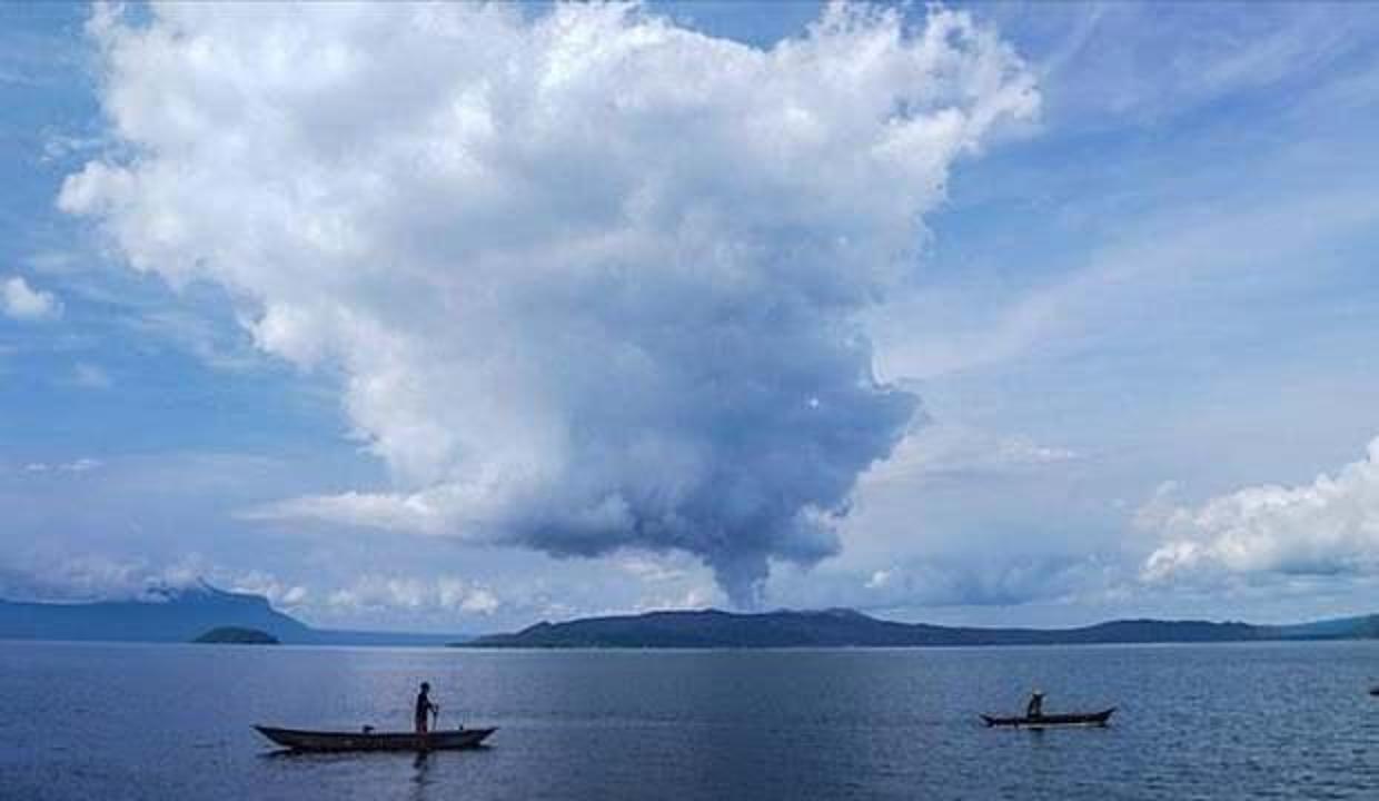 Taal Yanardağ'ında son 24 saatte 185 volkanik deprem yaşandı